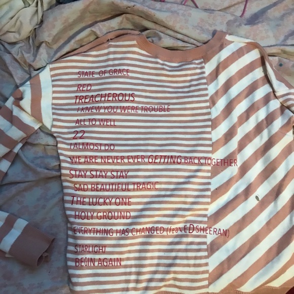 Taylor Swift inspired long sleeve - Picture 4 of 5